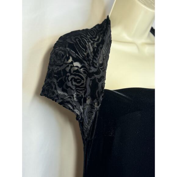 🖤 90’s Vintage Black Velvet Maxi Dress | Rose Devore Mesh | Goth-Glam Small 🖤 - Picture 8 of 13